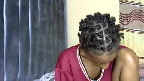 Snapshot of sweet_freaky chatting on 05-25-26, 11:16 sweet_freaky online show from 05-25-26, 11:16
