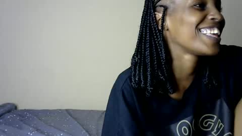 Snapshot of sweet_freaky chatting on 06-23-26, 03:43 sweet_freaky online show from 06-23-26, 03:43