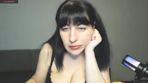 sweet_girl8484 online show from 03-13-26, 04:13