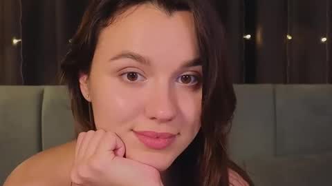 Snapshot of sweet_haeven chatting on 01-14-25, 02:08 Im Mia.LOVELY PATTERNS 100 120 160 200 my toy buzzes from 2 tip online show from 01-14-25, 02:08