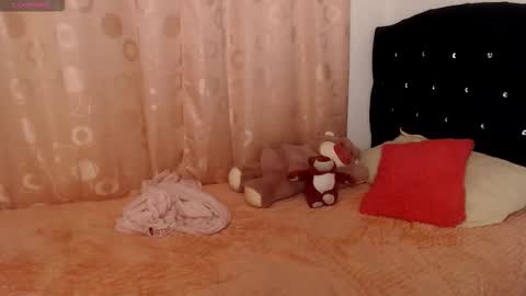 Snapshot of sweet_hannaah chatting on 09-23-25, 09:01 Hannah online show from 09-23-25, 09:01