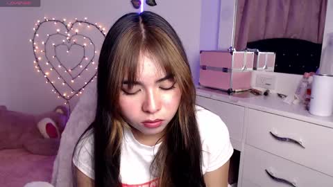 Hannah online show from 04-11-26, 03:11