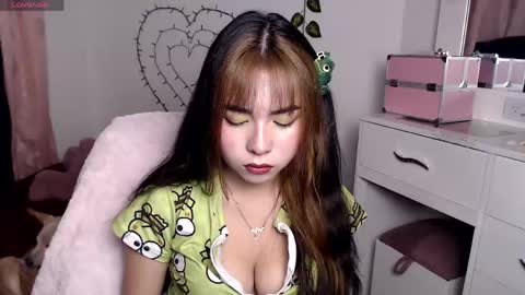 Snapshot of sweet_hannaah chatting on 05-11-26, 09:26 Hannah online show from 05-11-26, 09:26
