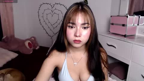 Snapshot of sweet_hannaah chatting on 05-12-26, 06:10 Hannah online show from 05-12-26, 06:10