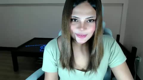 sophia daisy  online show from 02-17-25, 02:20