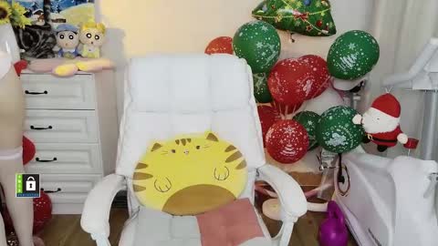 My name is LAN LAN and the cats name is keiko online show from 01-27-25, 06:41