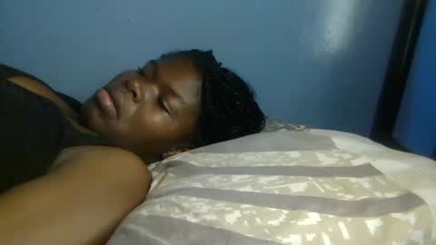 Snapshot of sweet_jamiie chatting on 12-20-25, 12:12 jay online show from 12-20-25, 12:12