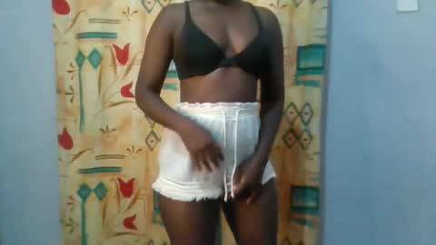 Snapshot of sweet_jamiie chatting on 02-16-26, 01:57 jay online show from 02-16-26, 01:57