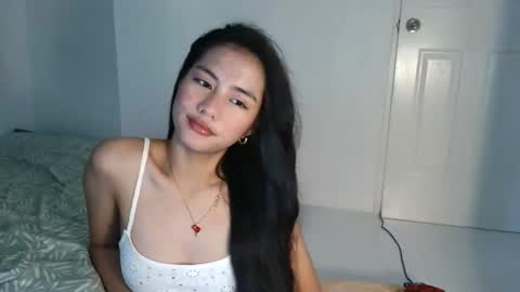Snapshot of sweet_jen30 chatting on 11-18-25, 11:48 Jenny3 online show from 11-18-25, 11:48