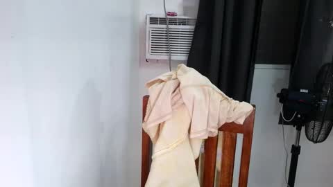 Snapshot of sweet_jen30 chatting on 12-23-25, 08:45 Jenny3 online show from 12-23-25, 08:45