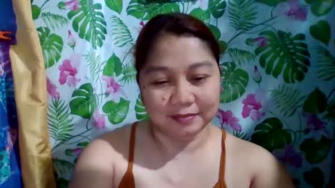 Snapshot of sweet_kayley chatting on 12-20-24, 01:54 sweet_kayley online show from 12-20-24, 01:54