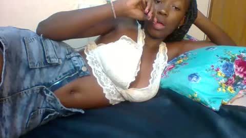 Snapshot of sweet_kcandy chatting on 05-09-26, 09:09 Sweet KCandy online show from 05-09-26, 09:09