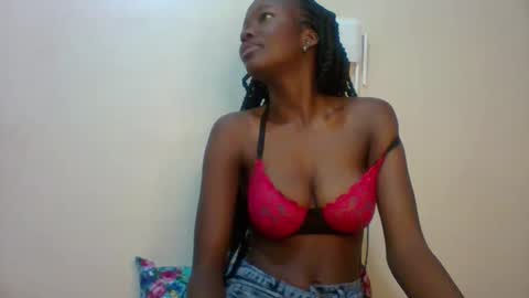 Snapshot of sweet_kcandy chatting on 05-15-26, 12:45 Sweet KCandy online show from 05-15-26, 12:45