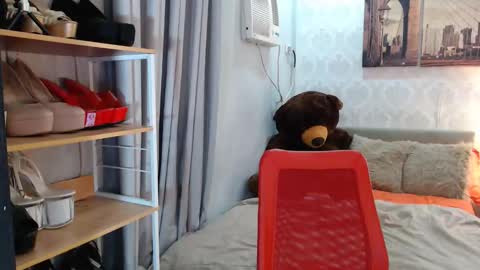 Snapshot of sweet_kendra143 chatting on 01-05-26, 05:27 sweet kendra143 online show from 01-05-26, 05:27