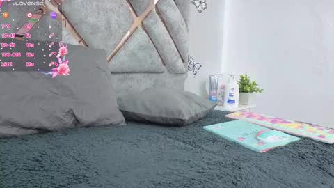 Snapshot of sweet_khristie chatting on 09-22-25, 02:02 KhristieJoin The Fan Club online show from 09-22-25, 02:02