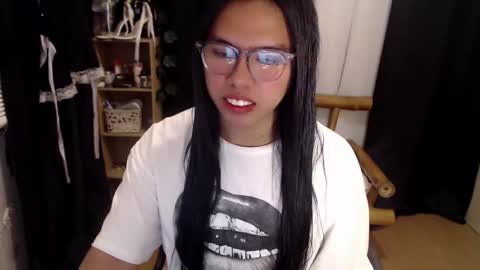 Snapshot of sweet_kyline69 chatting on 09-18-25, 10:06 sweet_kyline69 online show from 09-18-25, 10:06