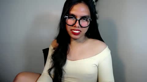 Snapshot of sweet_kyline69 chatting on 12-03-25, 02:48 sweet_kyline69 online show from 12-03-25, 02:48