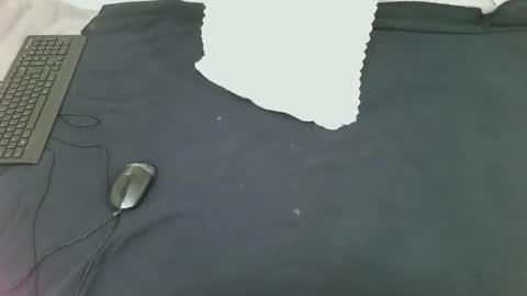 sweet_larra online show from 11-19-25, 06:57