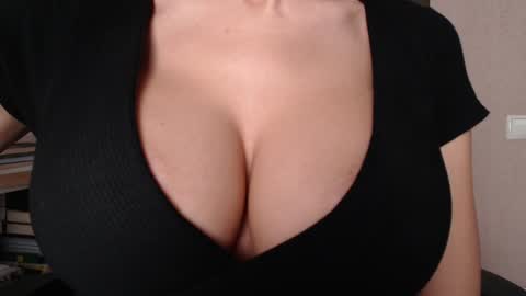 Jen online show from 11-12-25, 07:53