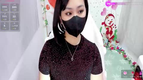 Snapshot of sweet_lily0 chatting on 12-18-25, 09:32 Lily online show from 12-18-25, 09:32