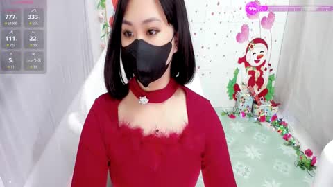 Snapshot of sweet_lily0 chatting on 12-19-25, 08:27 Lily online show from 12-19-25, 08:27