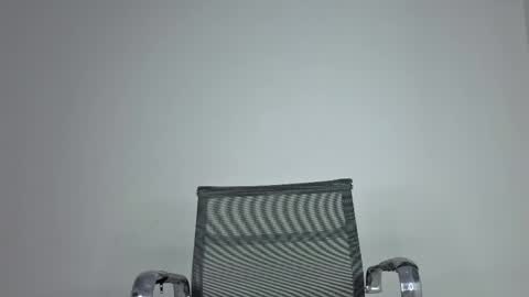Snapshot of sweet_litle chatting on 05-26-26, 03:46 sweet_litle online show from 05-26-26, 03:46