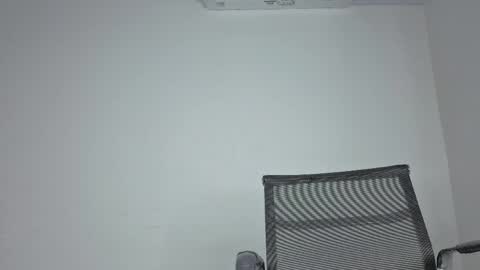 Snapshot of sweet_litle chatting on 05-28-26, 03:37 sweet_litle online show from 05-28-26, 03:37