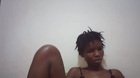 Snapshot of sweet_liz6510 chatting on 05-17-26, 11:06 Liz online show from 05-17-26, 11:06