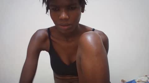 Snapshot of sweet_liz6510 chatting on 05-17-26, 11:12 Liz online show from 05-17-26, 11:12