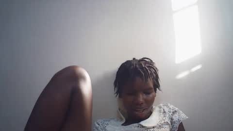 Snapshot of sweet_liz6510 chatting on 05-19-26, 02:12 Liz online show from 05-19-26, 02:12
