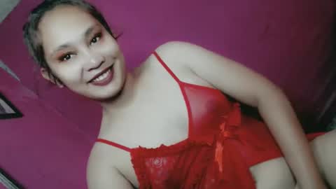 Snapshot of sweet_lover5 chatting on 02-18-25, 02:27 SWEET LOVE online show from 02-18-25, 02:27