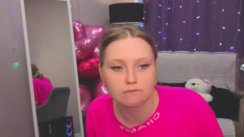 Mikki online show from 02-14-26, 11:51