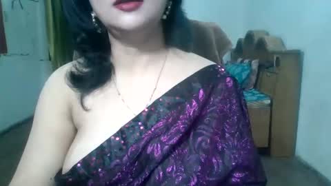 Snapshot of sweet_manisha chatting on 03-07-25, 05:51 sweet_manisha online show from 03-07-25, 05:51