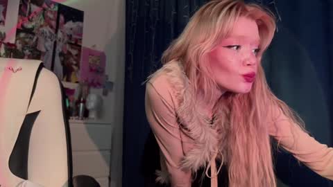 Melissa. Join me on Fansly link in social medias online show from 01-18-25, 10:39