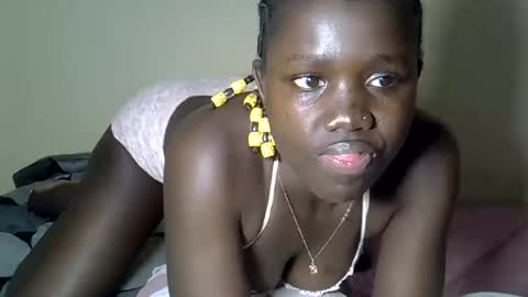 sweet_melodiyy online show from 09-09-25, 07:24