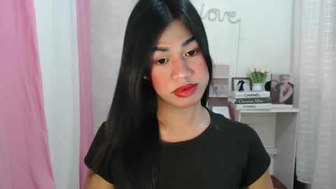 Snapshot of sweet_melonxxx chatting on 12-26-24, 02:16 Melon online show from 12-26-24, 02:16