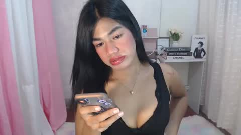 Snapshot of sweet_melonxxx chatting on 02-03-25, 06:39 Melon online show from 02-03-25, 06:39