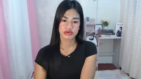 Snapshot of sweet_melonxxx chatting on 02-04-25, 11:16 Melon online show from 02-04-25, 11:16