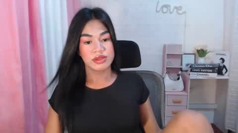 Snapshot of sweet_melonxxx chatting on 03-06-25, 10:04 Melon online show from 03-06-25, 10:04