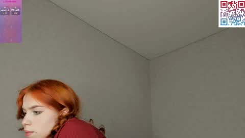 Mia online show from 01-12-26, 01:38