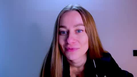 Mia online show from 10-15-25, 11:21