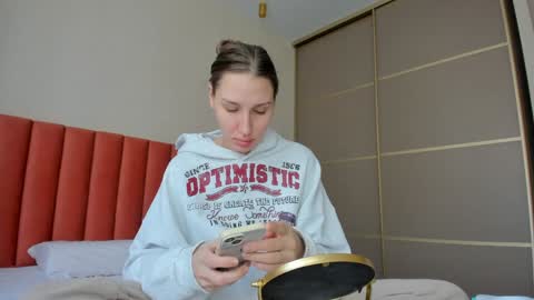 Snapshot of sweet_miss381 chatting on 01-19-25, 04:33 Sofi online show from 01-19-25, 04:33