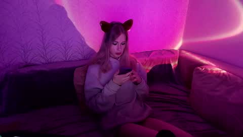 Snapshot of sweet_mol1y chatting on 10-07-25, 03:47 sweet_mol1y online show from 10-07-25, 03:47