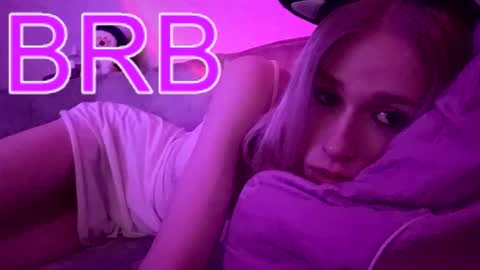 Snapshot of sweet_mol1y chatting on 10-22-25, 01:17 sweet_mol1y online show from 10-22-25, 01:17