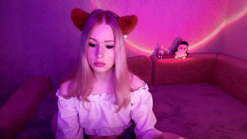 Snapshot of sweet_mol1y chatting on 10-30-25, 03:19 sweet_mol1y online show from 10-30-25, 03:19