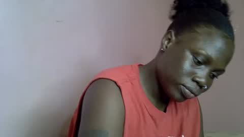 Snapshot of sweet_monalisa93 chatting on 05-10-26, 10:53 Lisa online show from 05-10-26, 10:53