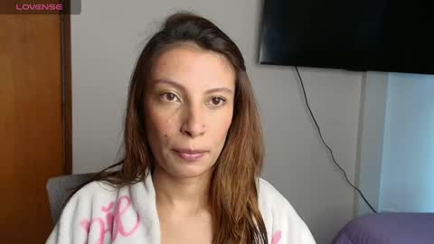 Snapshot of sweet_moon_v_ chatting on 05-01-26, 09:52 sweet_moon_v_ online show from 05-01-26, 09:52
