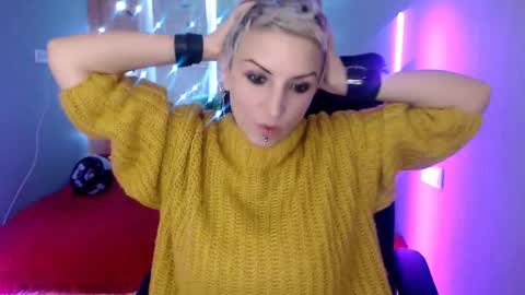 sweet_n_strong online show from 11-09-25, 08:45