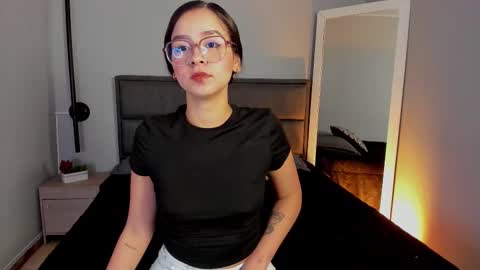 Snapshot of sweet_obsession__ chatting on 02-10-26, 12:20 Sweet Obsession online show from 02-10-26, 12:20