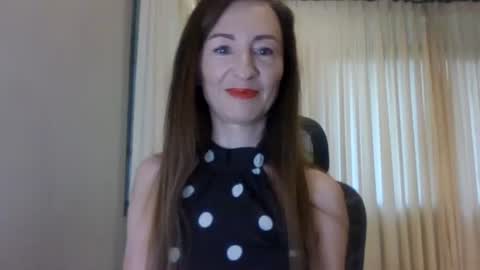 sweet_poeme online show from 06-15-26, 11:23